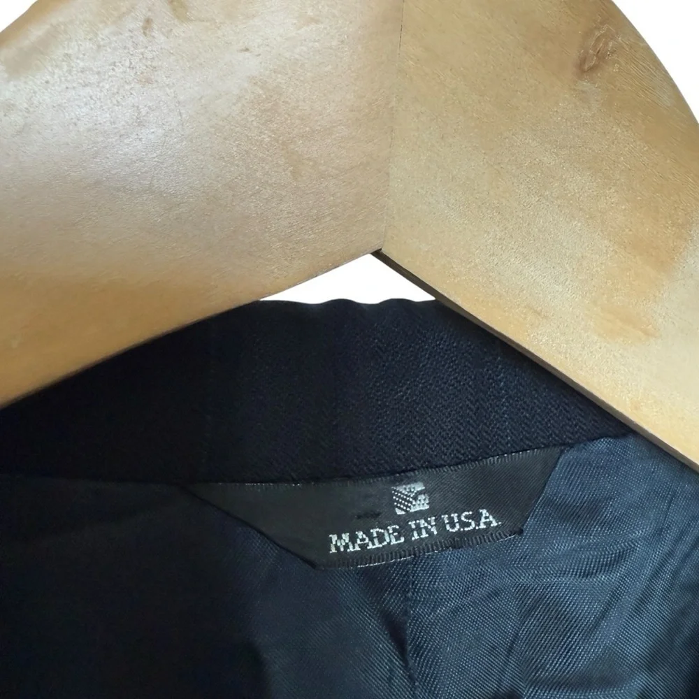 VINTAGE! Polo University Club Ralph Lauren Men's 46R Black Pinstripe Wool Blazer